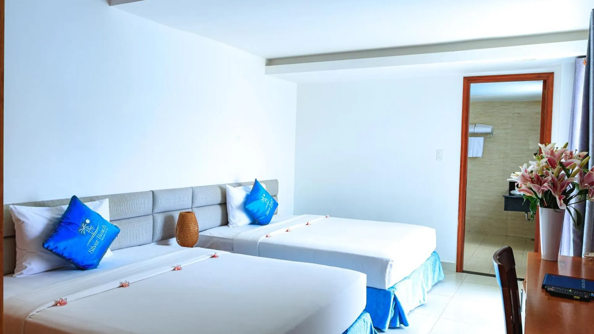 Silver Beach Resort Ke Ga